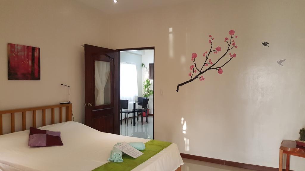 Lanas Beach Resort Romblon Island Habitación foto