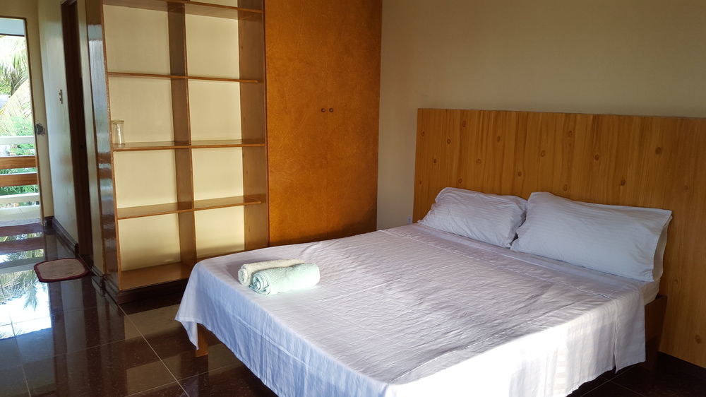 Lanas Beach Resort Romblon Island Exterior foto